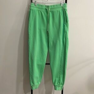 Lululemon Scuba Jogger Pants Neon Green High Rise Athleisure Women Size 8